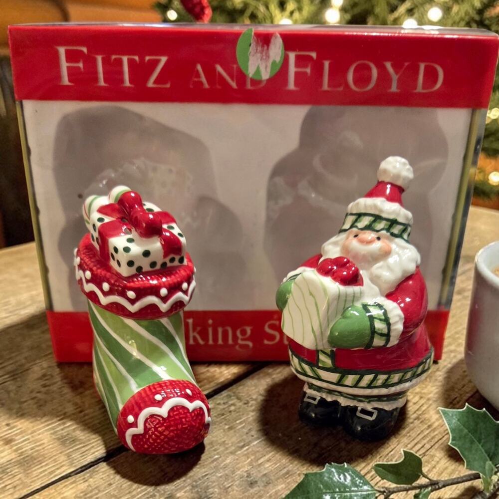 Fitz and Floyd Stocking Stuffers Collection Salt and Pepper Shaker Set NIB